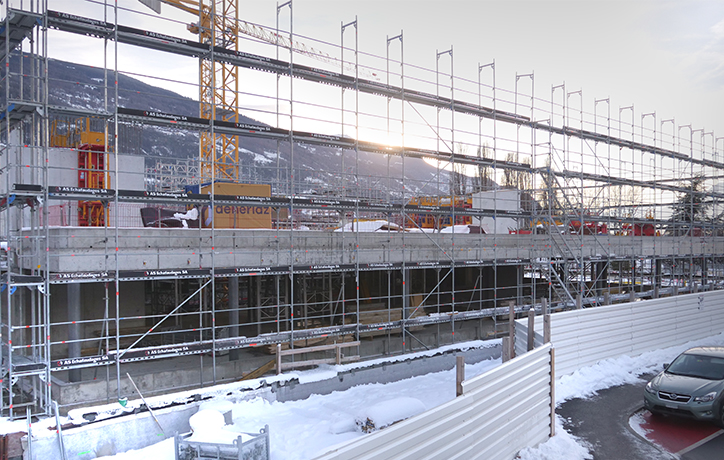Depuis l’entrée de l’hôpital de Sion, la maquette du projet et les plans sont à découvrir